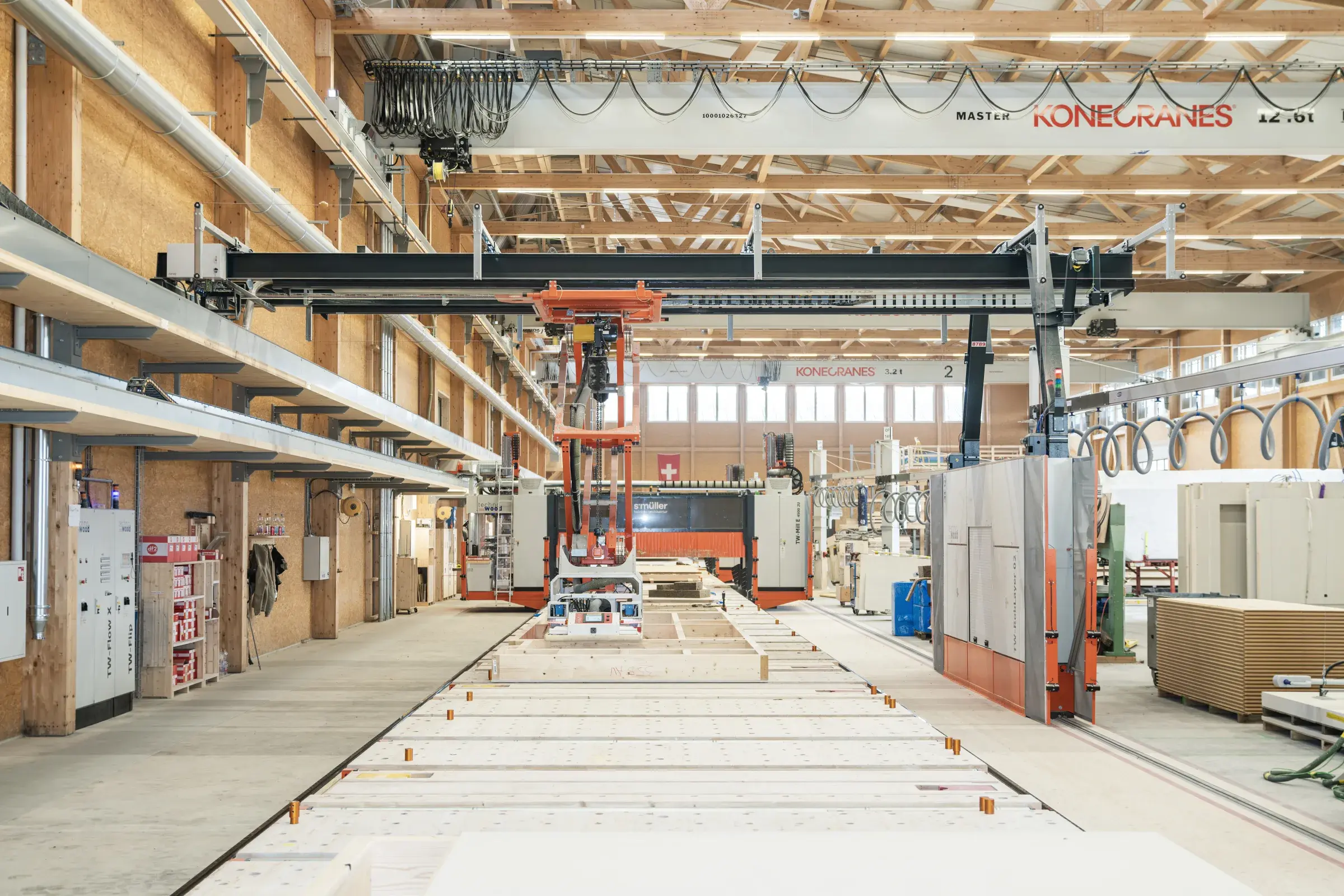 Technowood-Portal mit isofloc-Einblasplatte bei S. Müller Holzbau